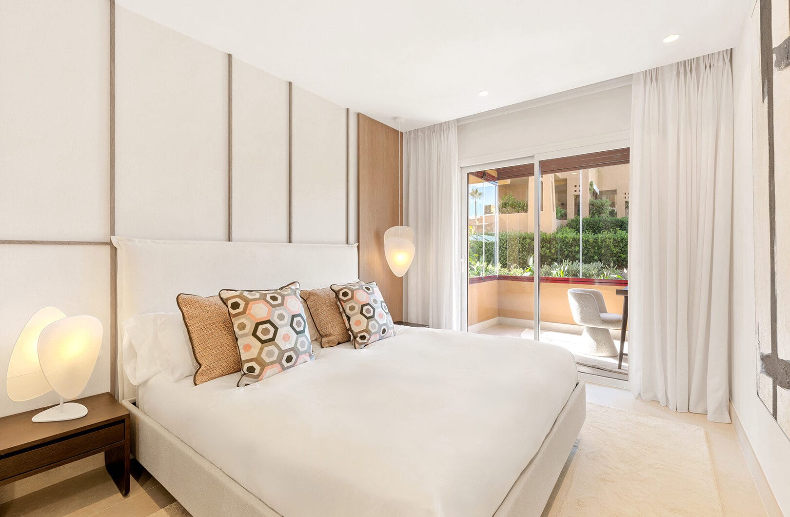 Luxury 4-Bedroom Beachfront Apartment with Private Pool – Los Granados del Mar, Estepona