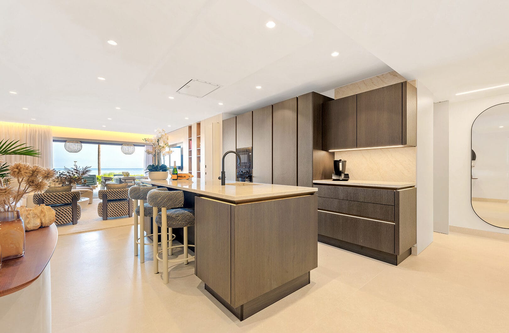 Luxury 4-Bedroom Beachfront Apartment with Private Pool – Los Granados del Mar, Estepona