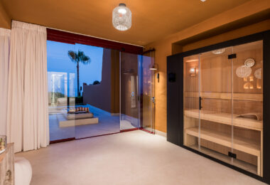 Luxury 4-Bedroom Beachfront Apartment with Private Pool – Los Granados del Mar, Estepona