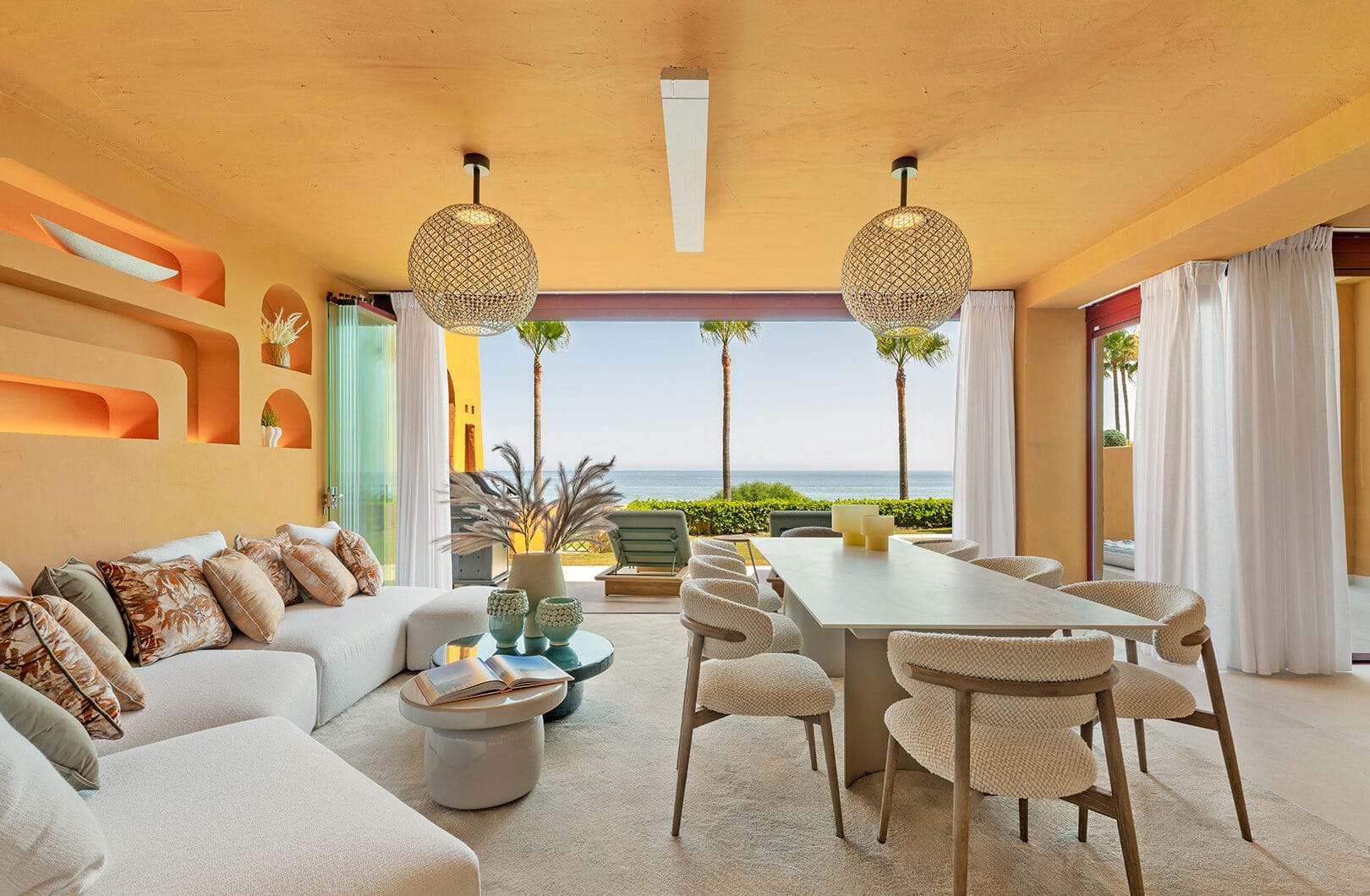 Luxury 4-Bedroom Beachfront Apartment with Private Pool – Los Granados del Mar, Estepona