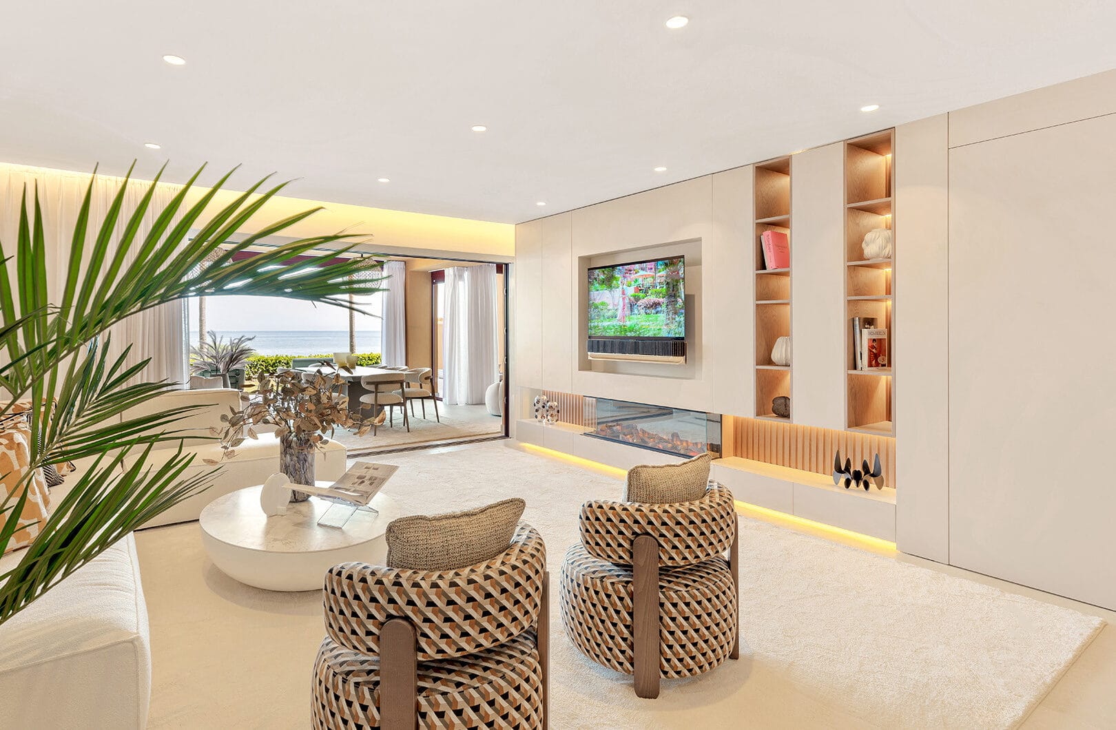 Luxury 4-Bedroom Beachfront Apartment with Private Pool – Los Granados del Mar, Estepona