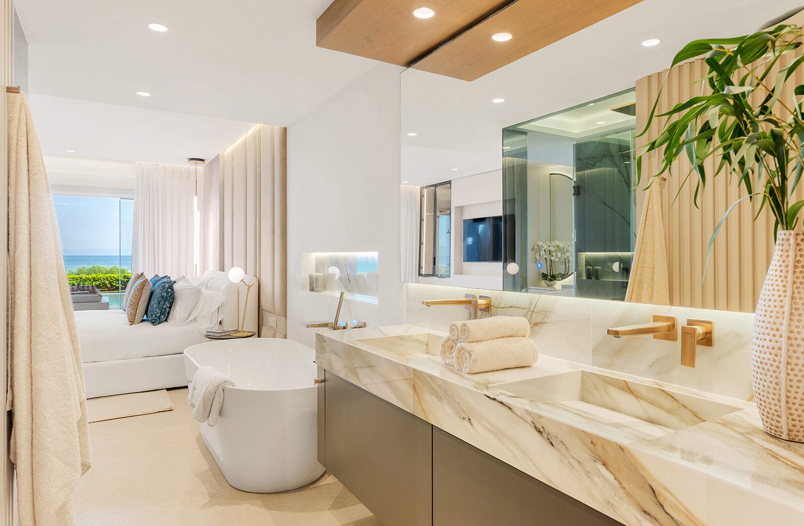 Luxury 4-Bedroom Beachfront Apartment with Private Pool – Los Granados del Mar, Estepona