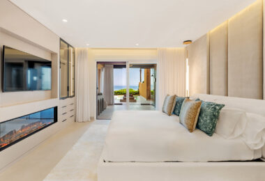 Luxury 4-Bedroom Beachfront Apartment with Private Pool – Los Granados del Mar, Estepona