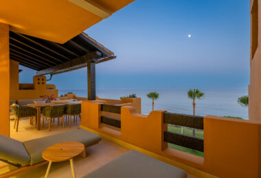 Fully Renovated 4-Bedroom Sea View Apartment – Los Granados del Mar, Estepona