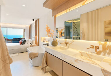 Fully Renovated 4-Bedroom Sea View Apartment – Los Granados del Mar, Estepona
