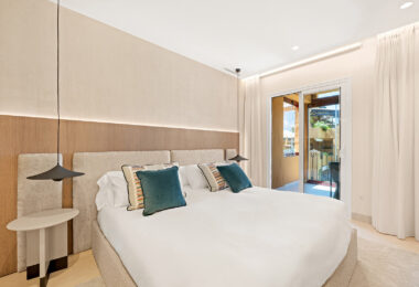 Fully Renovated 4-Bedroom Sea View Apartment – Los Granados del Mar, Estepona