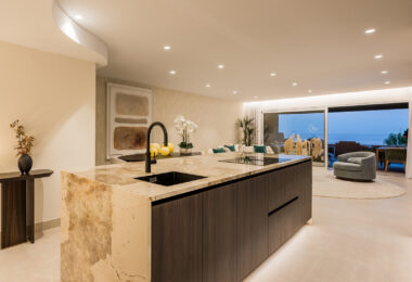 Fully Renovated 4-Bedroom Sea View Apartment – Los Granados del Mar, Estepona