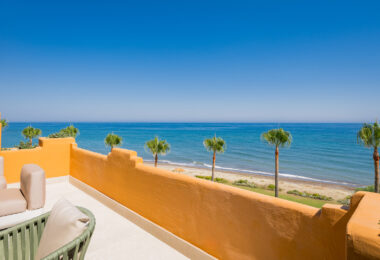 Fully Renovated 4-Bedroom Sea View Apartment – Los Granados del Mar, Estepona