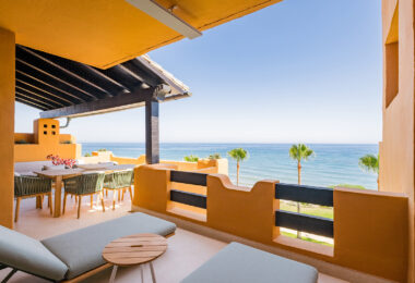Fully Renovated 4-Bedroom Sea View Apartment – Los Granados del Mar, Estepona
