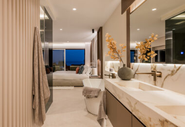 Fully Renovated 4-Bedroom Sea View Apartment – Los Granados del Mar, Estepona