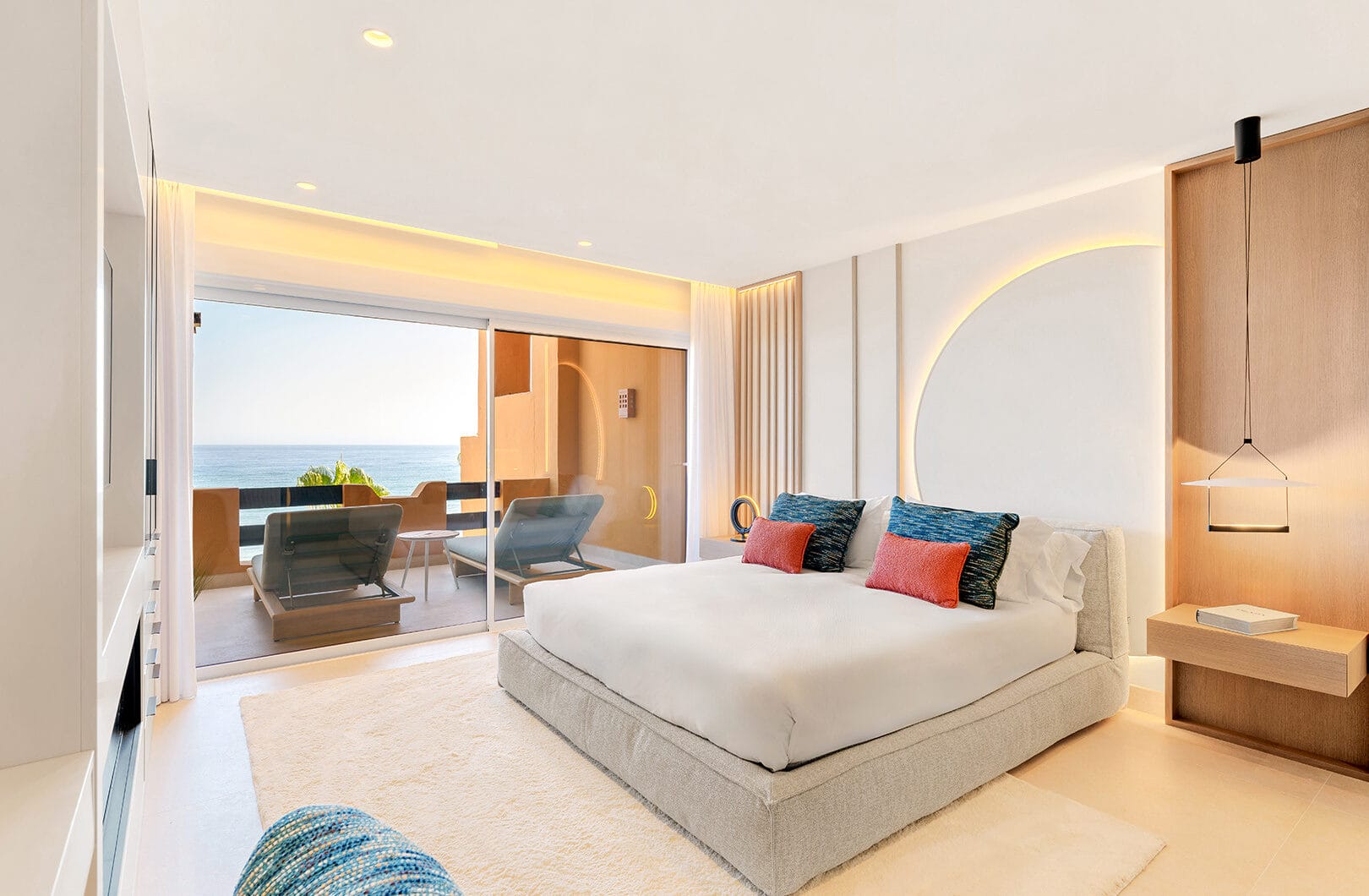 Fully Renovated 4-Bedroom Sea View Apartment – Los Granados del Mar, Estepona