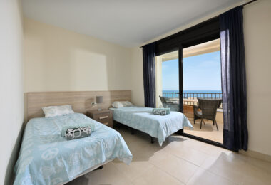 Stunning apartment with panoramic views in Altos de Los Monteros