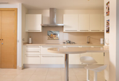Stunning apartment with panoramic views in Altos de Los Monteros