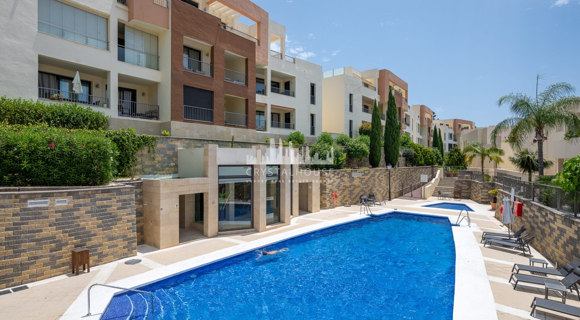 Stunning apartment with panoramic views in Altos de Los Monteros