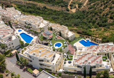 Stunning apartment with panoramic views in Altos de Los Monteros