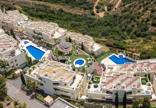 Stunning apartment with panoramic views in Altos de Los Monteros