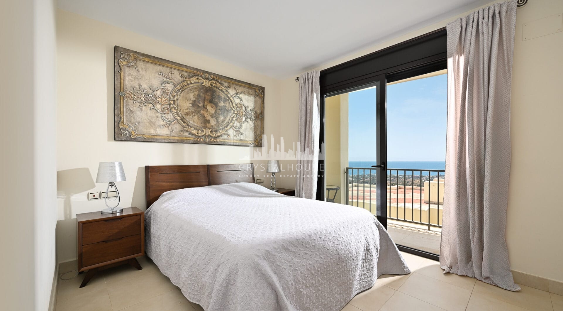 Stunning apartment with panoramic views in Altos de Los Monteros