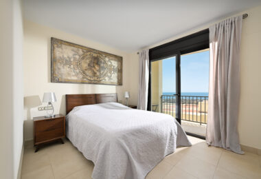 Stunning apartment with panoramic views in Altos de Los Monteros
