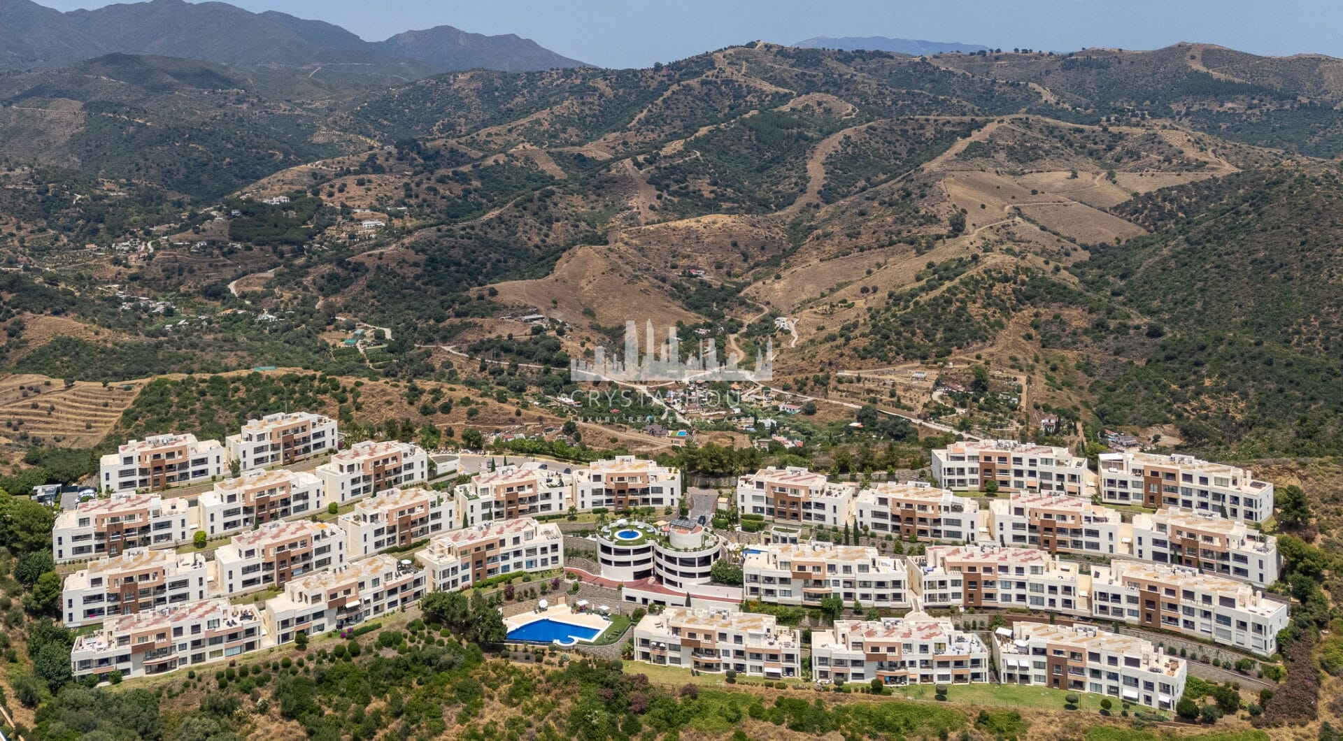 Stunning apartment with panoramic views in Altos de Los Monteros