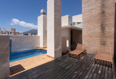 Beachfront Penthouse with Private Pool – Estepona