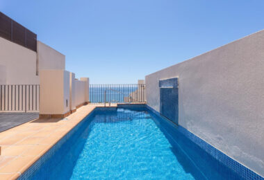 Beachfront Penthouse with Private Pool – Estepona
