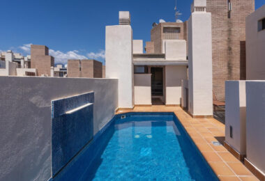 Beachfront Penthouse with Private Pool – Estepona