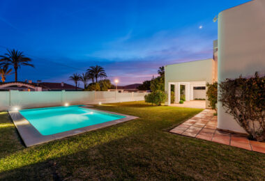 OPPORTUNITY-PRICE JUST REDUCED FOR A QUICK SALE: Stunning Luxury Front Line Beach Villa in Marbesa, Marbella East