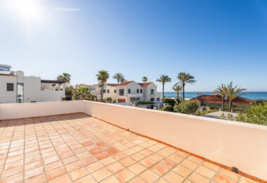 OPPORTUNITY-PRICE JUST REDUCED FOR A QUICK SALE: Stunning Luxury Front Line Beach Villa in Marbesa, Marbella East