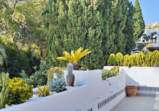 Elegant  apartment in King Hills , Marbella Golden Mile