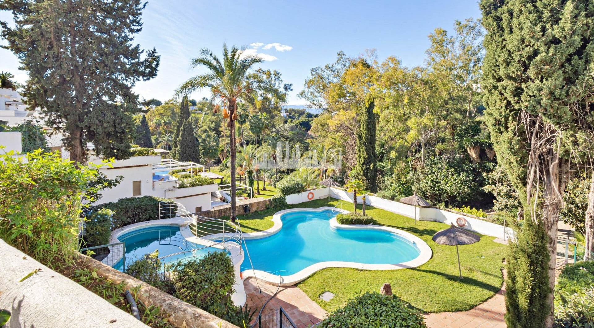 Elegant  apartment in King Hills , Marbella Golden Mile