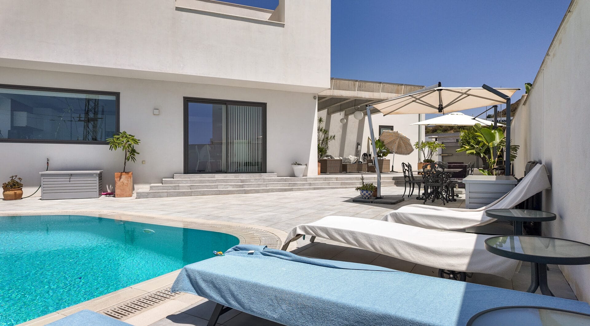 Exquisite Luxury Villa with Panoramic Sea and Mountain Views in Pedregalejo, Malaga