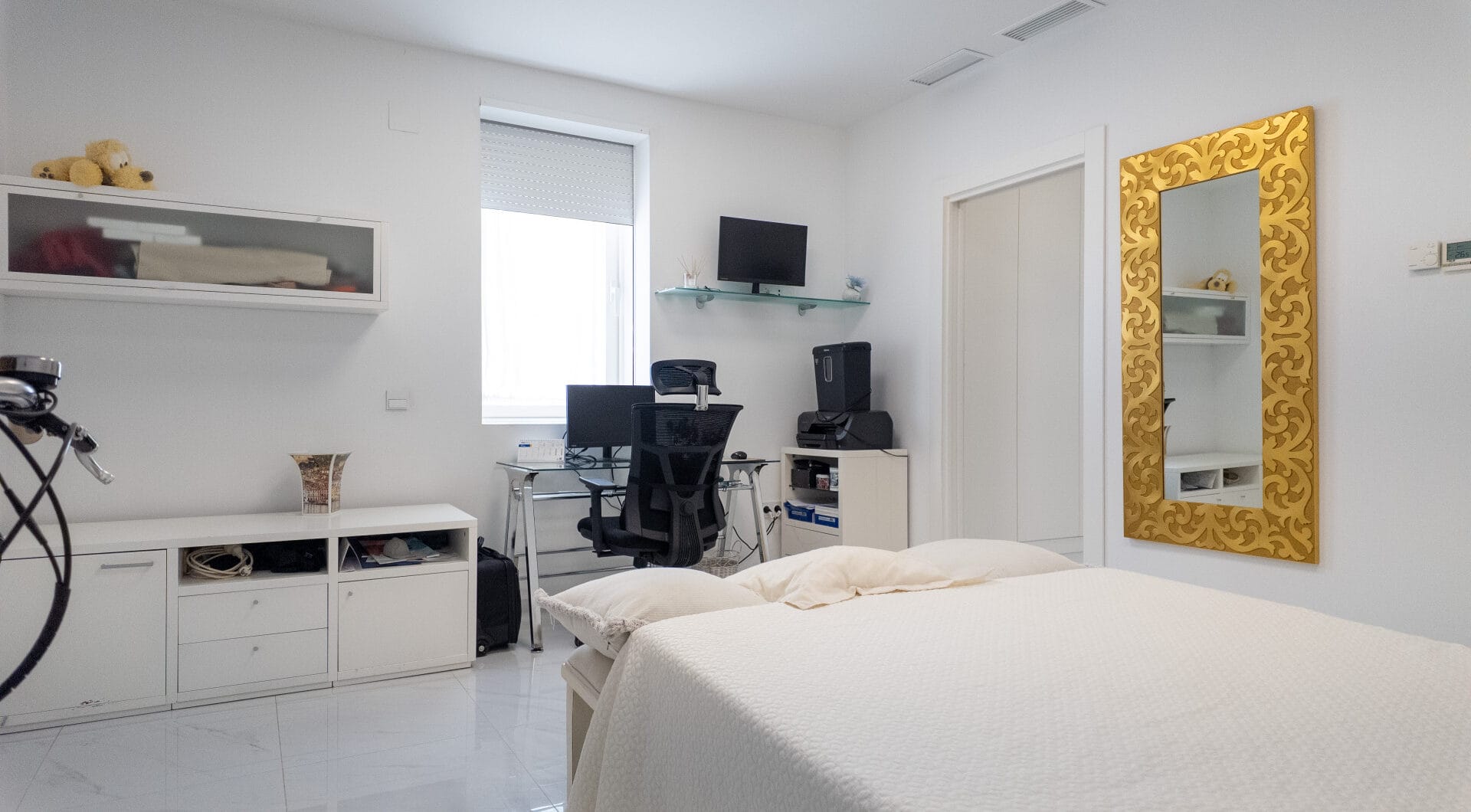 Exquisite Luxury Villa with Panoramic Sea and Mountain Views in Pedregalejo, Malaga