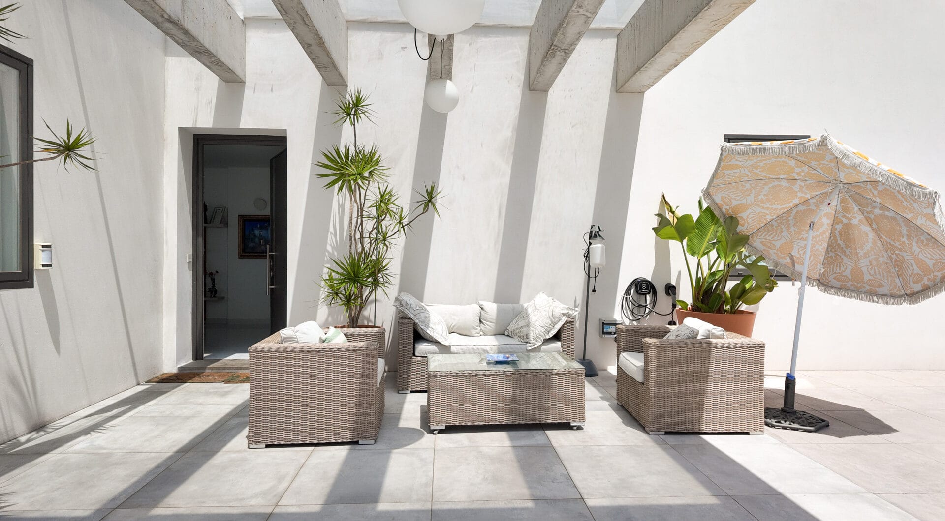 Exquisite Luxury Villa with Panoramic Sea and Mountain Views in Pedregalejo, Malaga