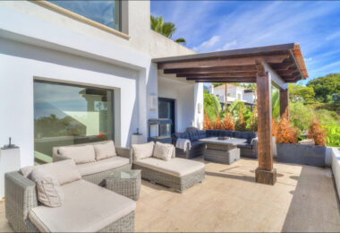 Magnificent five-bedroom, south-facing villa situated in the prestigious Village Las Lomas de Magna Marbella with sea views