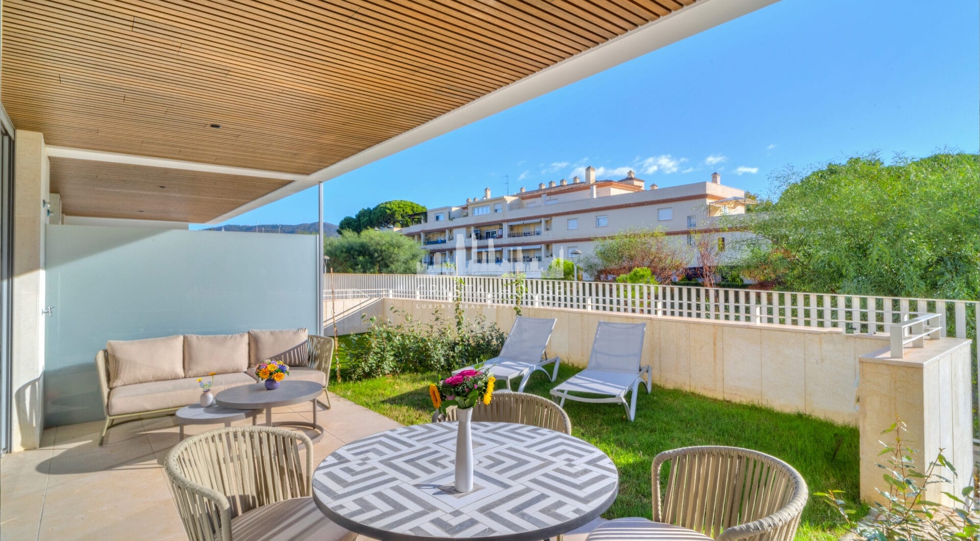 Spectacular two bedroom ground floor apartment in the brand new gated community Estrella Del Mar, Marbella