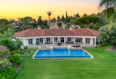 Beautiful, south facing four bedroom Villa located in the sought after area of Hacienda Las Chapas, Marbella