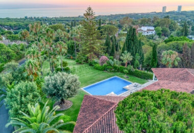 Beautiful, south facing four bedroom Villa located in the sought after area of Hacienda Las Chapas, Marbella