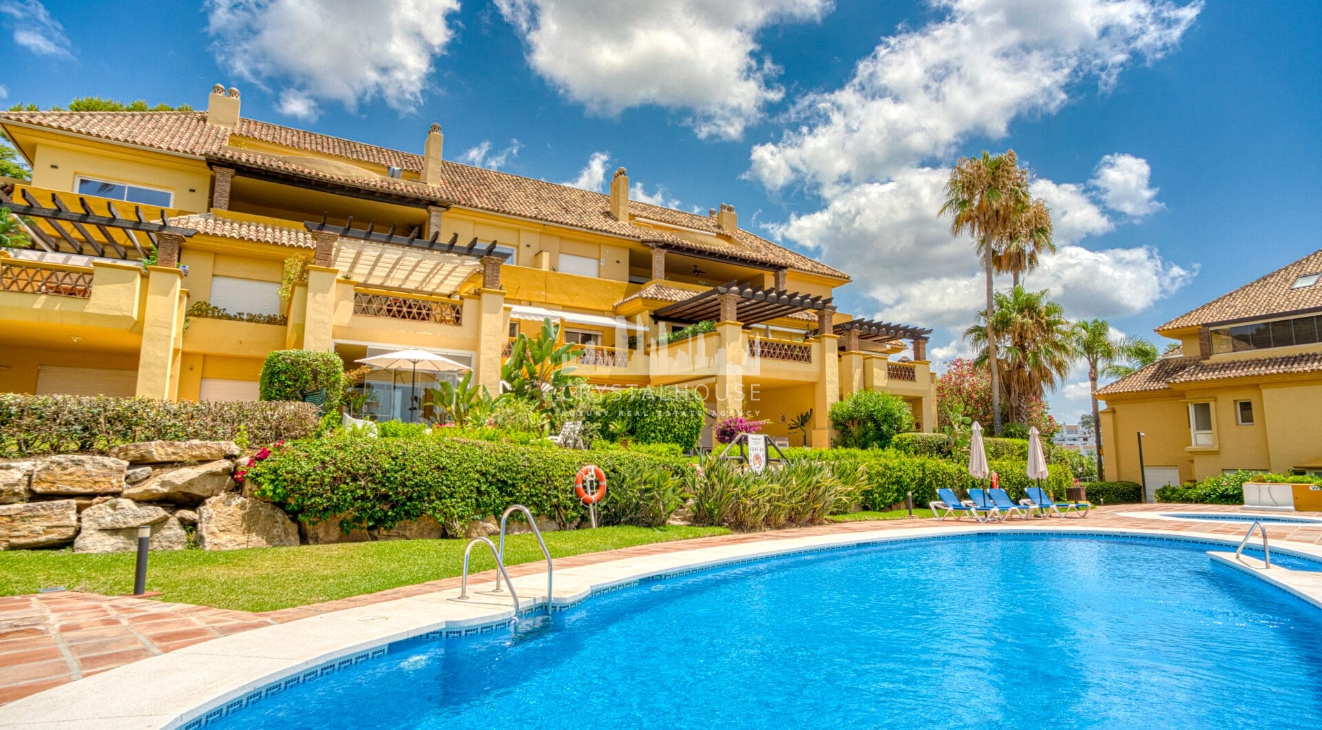 Luxurious south facing, three bedroom beachfront apartment, located in the prestigious community of Río Real Playa.