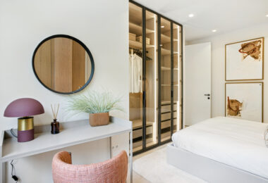 Luxurious south facing, three bedroom beachfront apartment, located in the prestigious community of Río Real Playa.