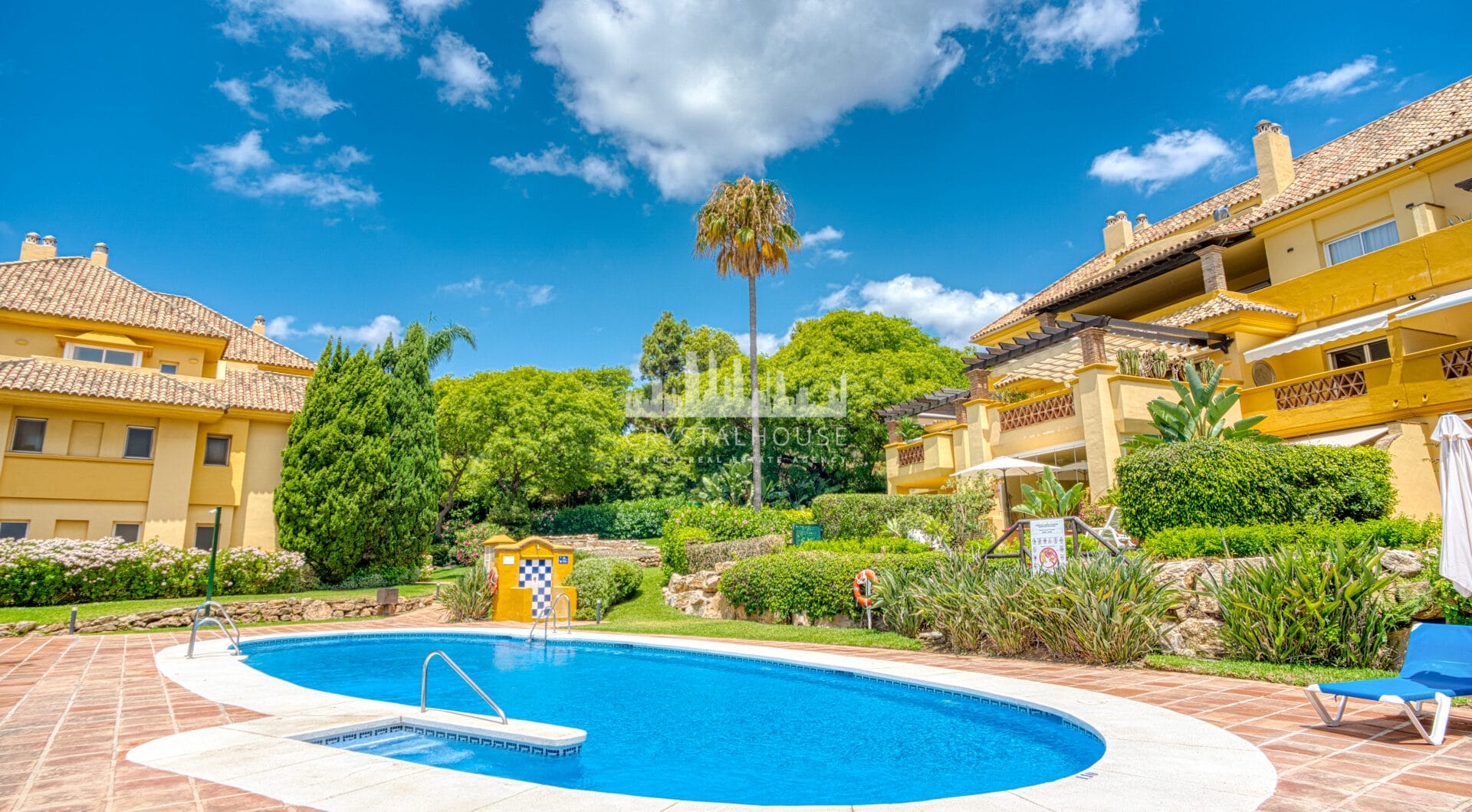 Luxurious south facing, three bedroom beachfront apartment, located in the prestigious community of Río Real Playa.