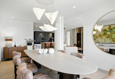 Luxurious south facing, three bedroom beachfront apartment, located in the prestigious community of Río Real Playa.
