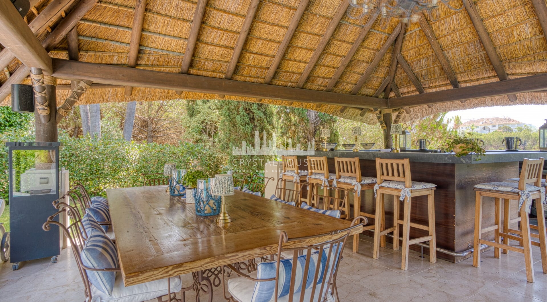 Elegant Six Bedroom, South-Facing Villa in Prestigious Lomas de Marbella Club