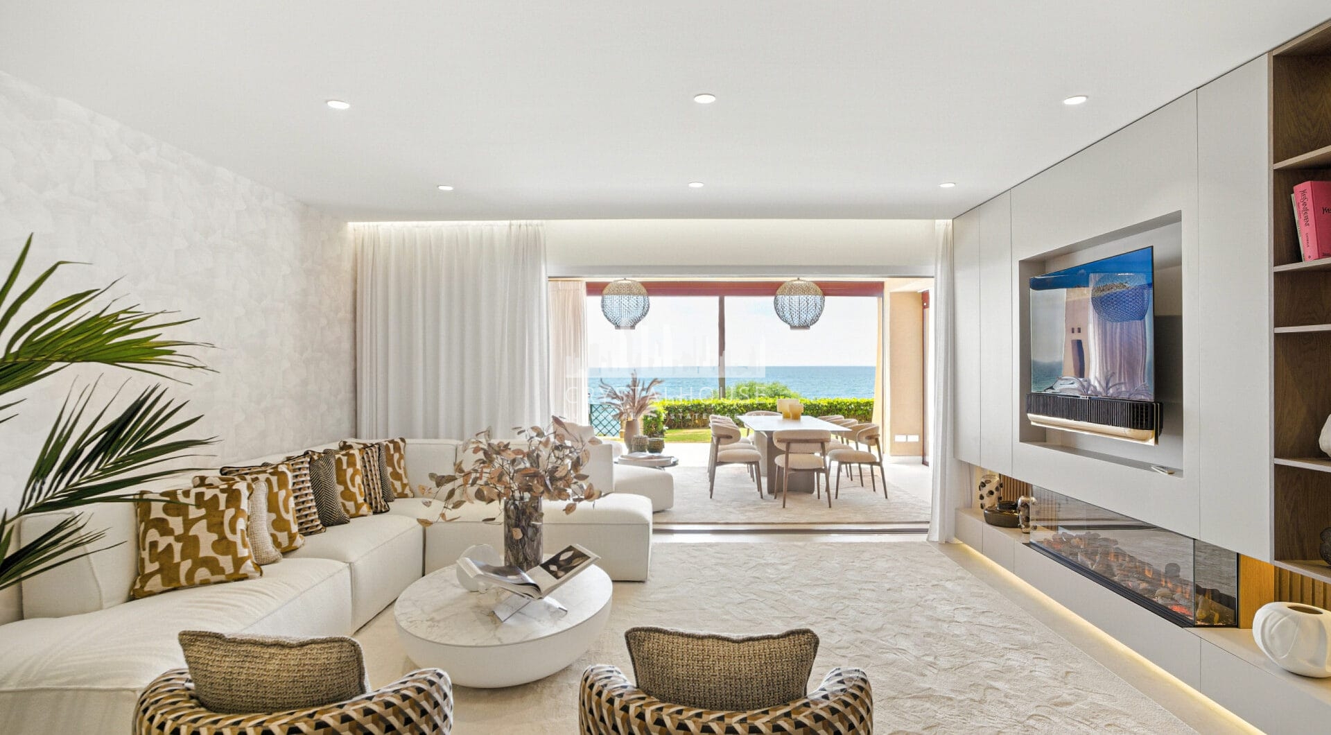 Stunning south facing, four bedroom ground floor apartment, set within the exclusive Los Granados del Mar urbanization on the New Golden Mile