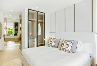 Stunning south facing, four bedroom ground floor apartment, set within the exclusive Los Granados del Mar urbanization on the New Golden Mile