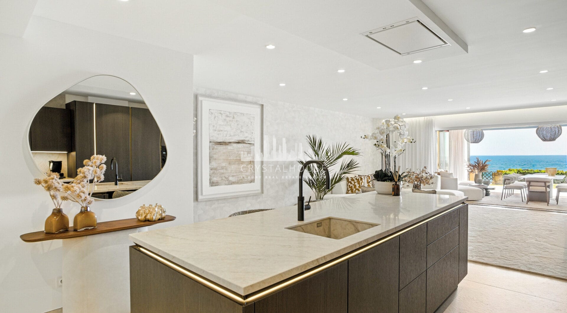 Stunning south facing, four bedroom ground floor apartment, set within the exclusive Los Granados del Mar urbanization on the New Golden Mile