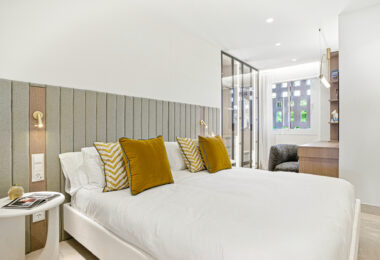 Stunning south facing, four bedroom ground floor apartment, set within the exclusive Los Granados del Mar urbanization on the New Golden Mile