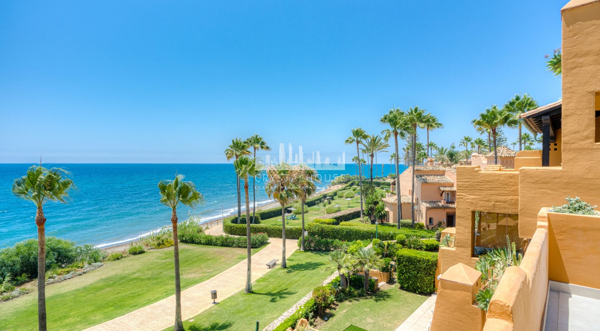 Beautiful beach front, south facing four bedroom apartment located in Los Granados del Mar on the New Golden Mile