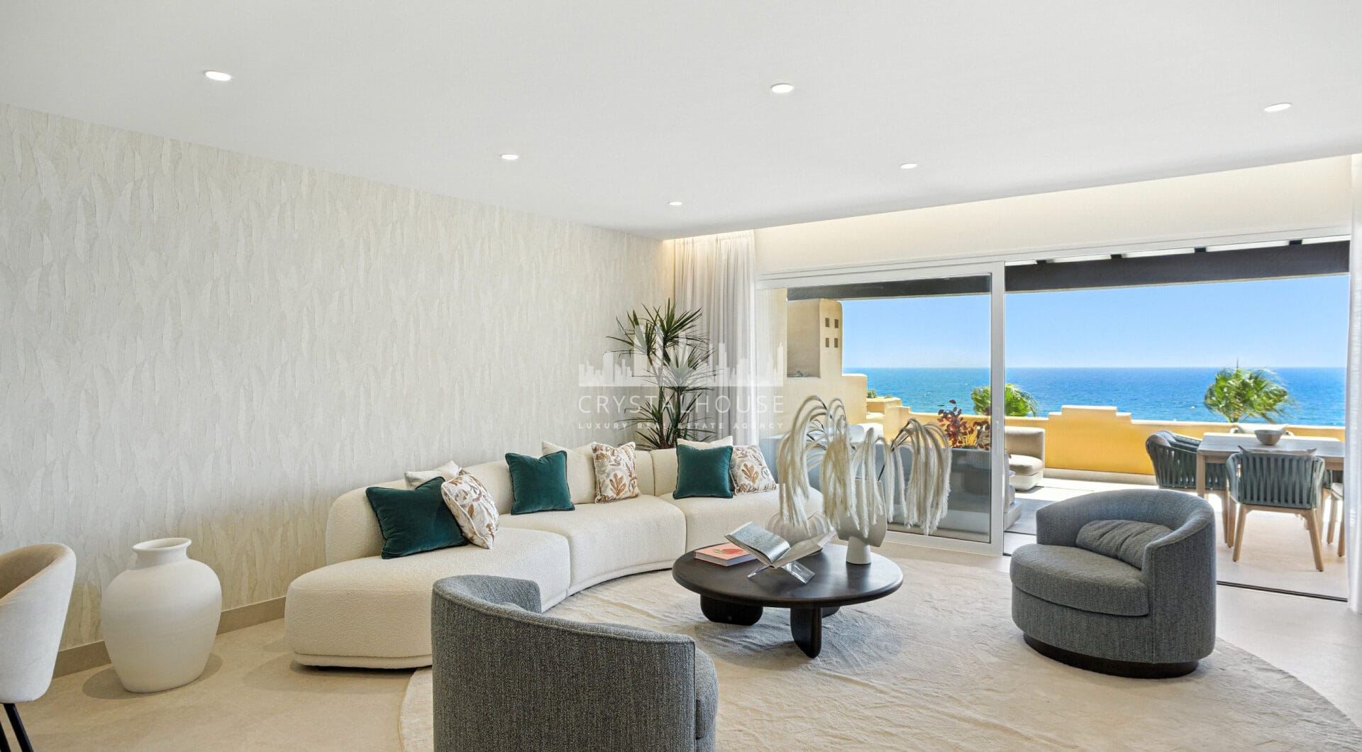 Beautiful beach front, south facing four bedroom apartment located in Los Granados del Mar on the New Golden Mile