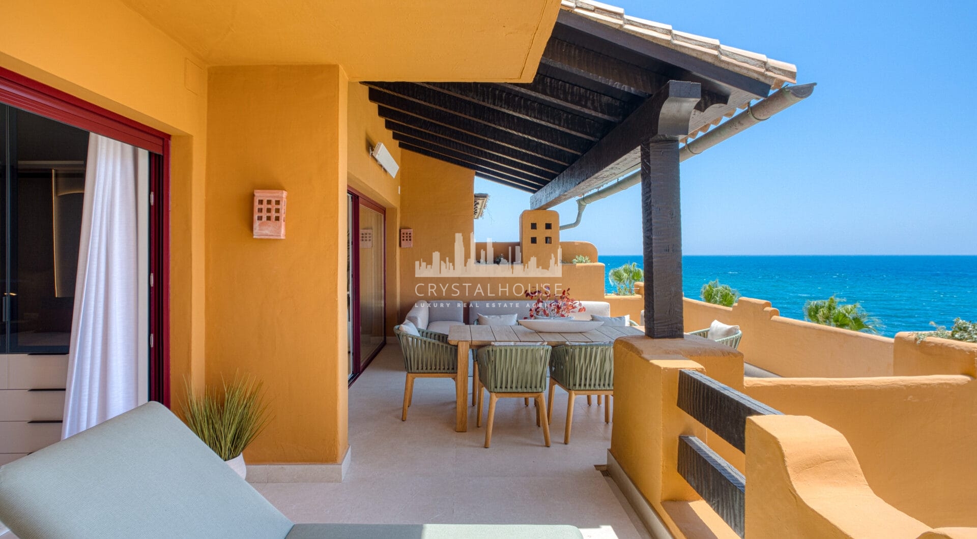 Beautiful beach front, south facing four bedroom apartment located in Los Granados del Mar on the New Golden Mile