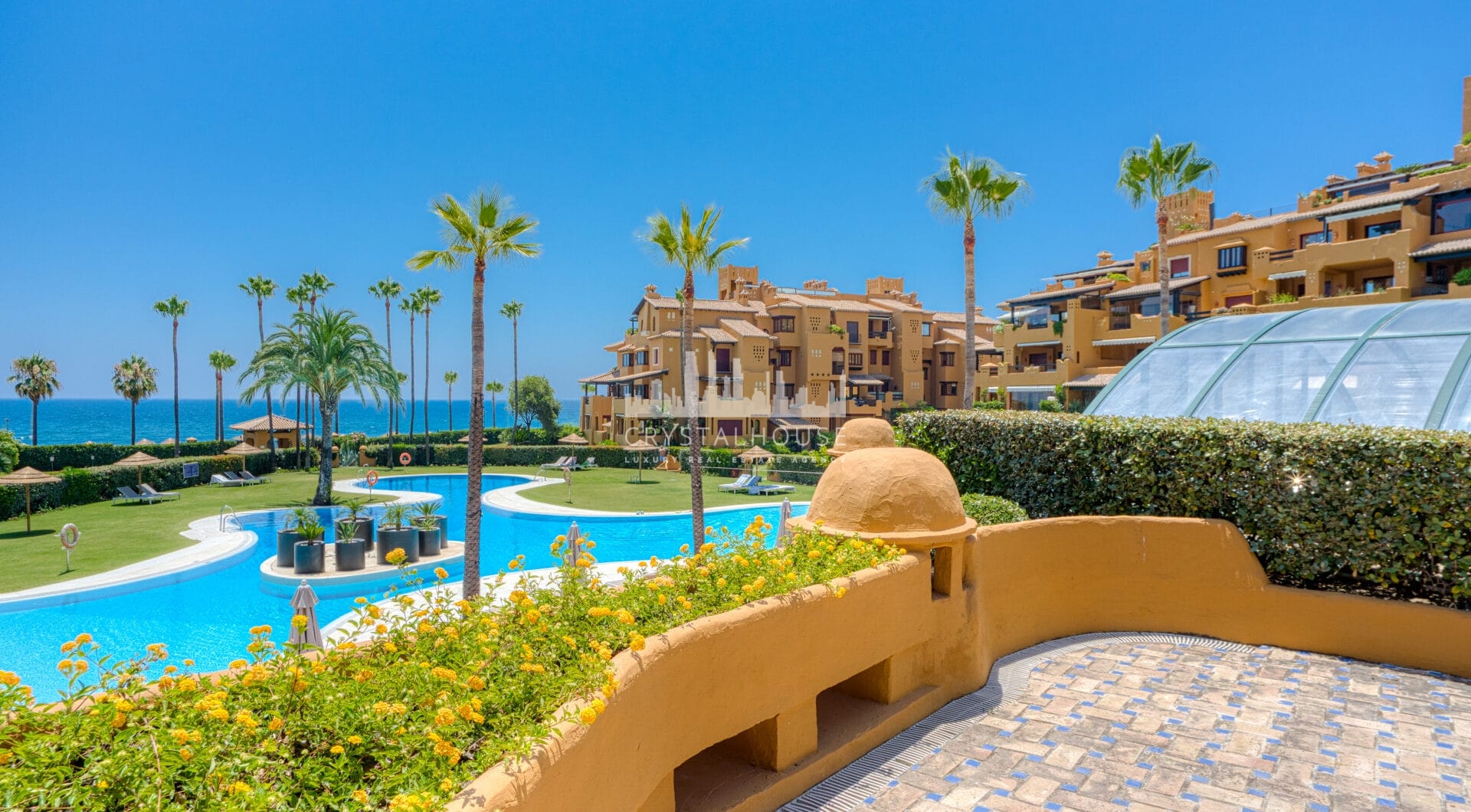 Beautiful beach front, south facing four bedroom apartment located in Los Granados del Mar on the New Golden Mile